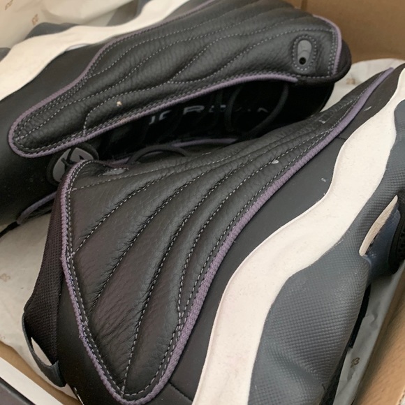 Fred’s Shoes - Picture 3 of 4